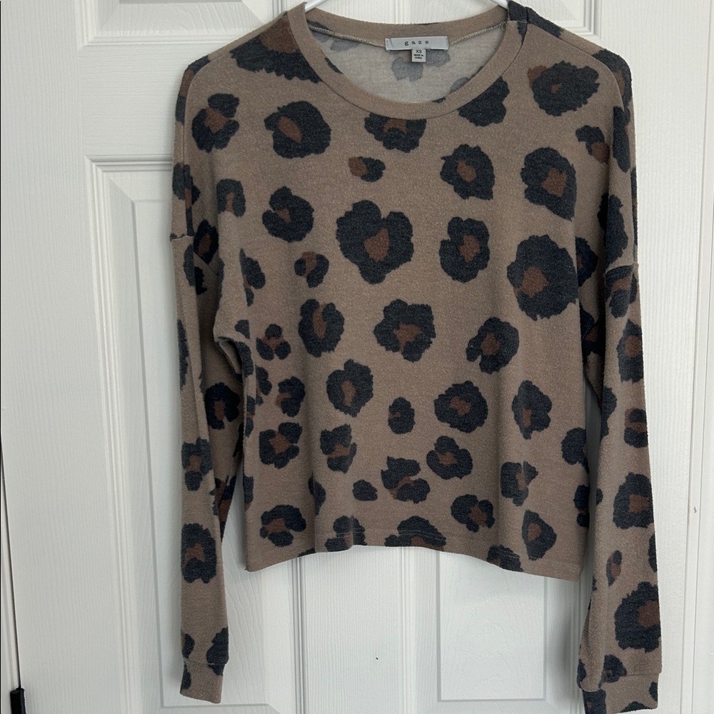 Gaze Animal Print Long Sleeve Top - Tan and Black size XS